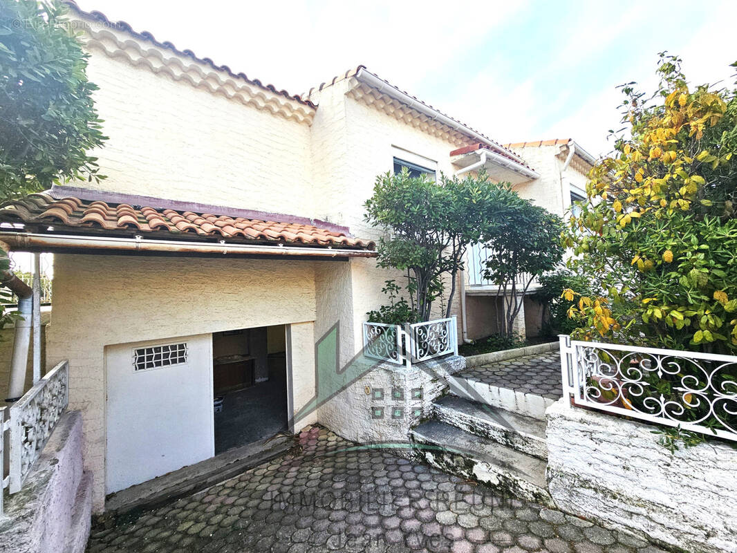 Maison à SAUSSET-LES-PINS