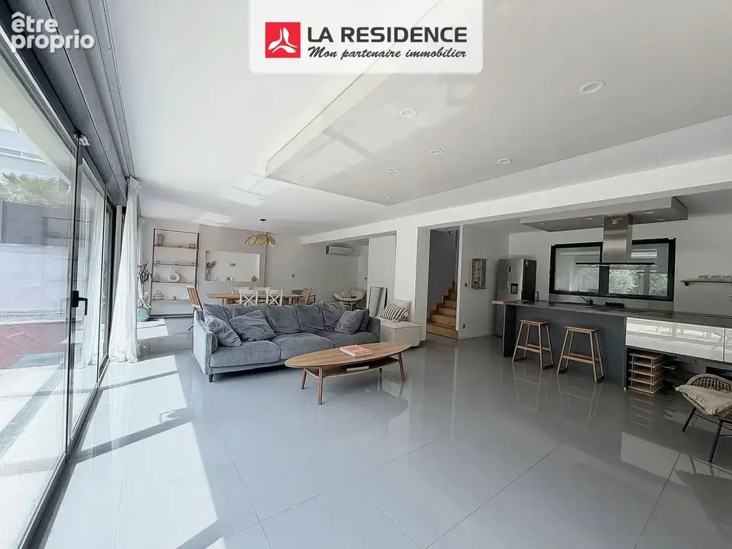 Maison 130 m² à Marly-Le-Roi  - photo 7