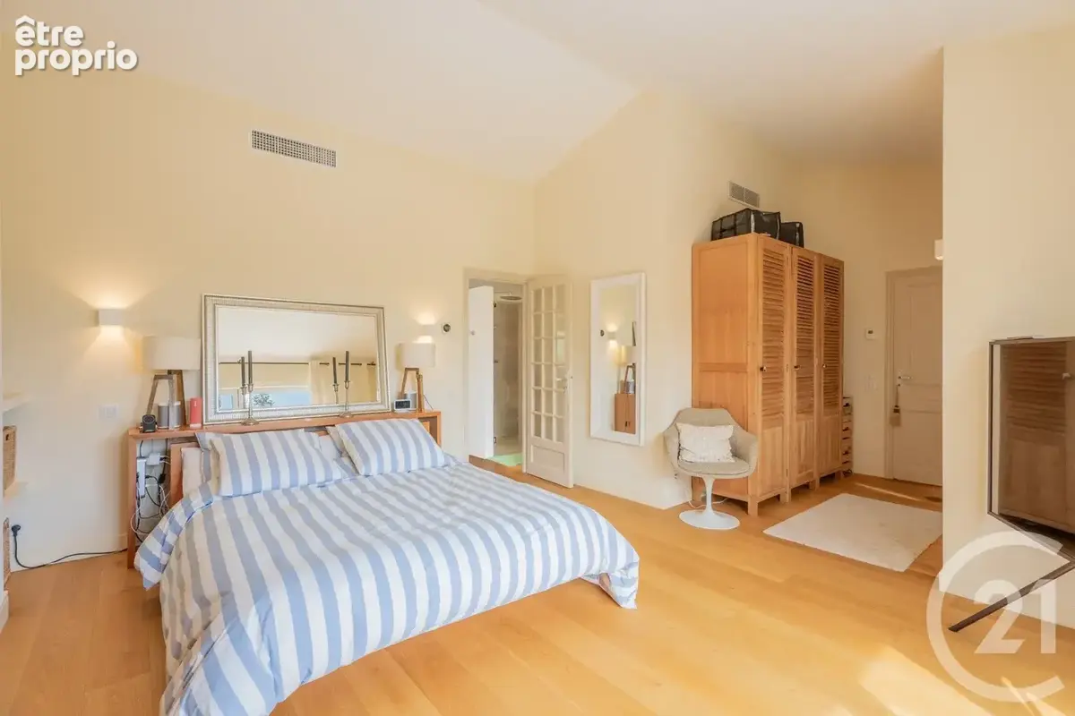 Maison 5 pièces 174 m² à vendre à Nice (06100) - photo 11