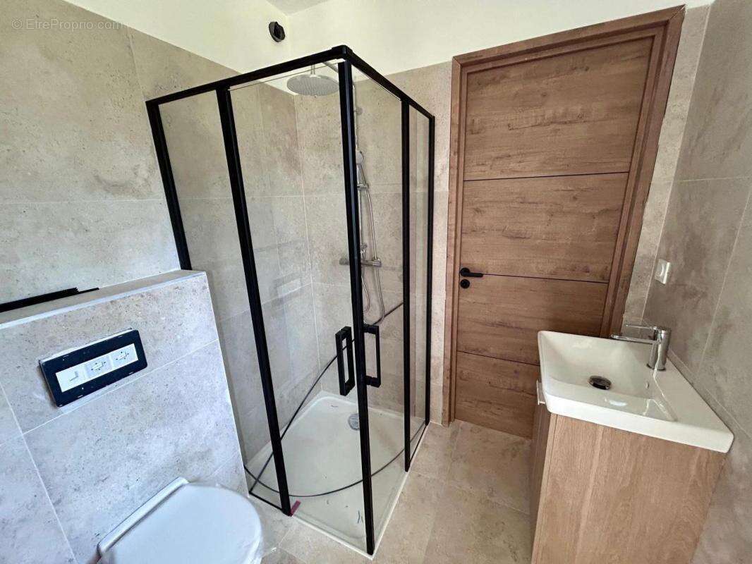 A VENDRE : Villa contemporaine neuve 175 m² – 5 chambres – Prestations haut de gamme – Saint-Raphaël / Valescure - photo 10