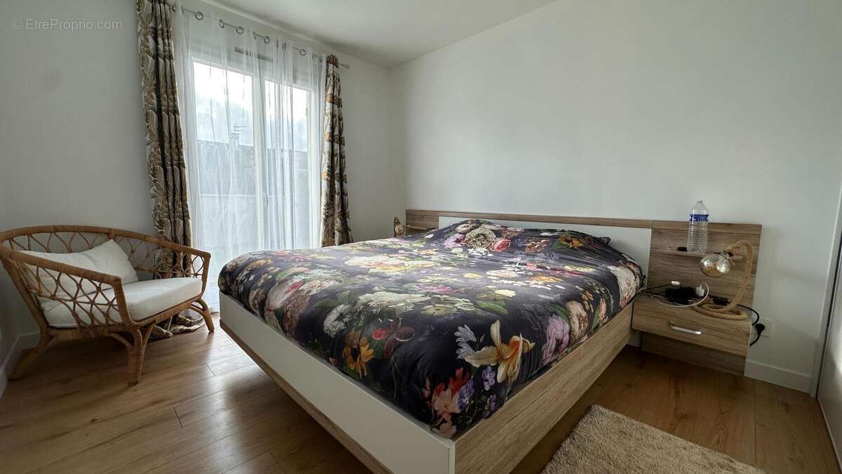 Photo 4 - Maison à FARGUES-SAINT-HILAIRE