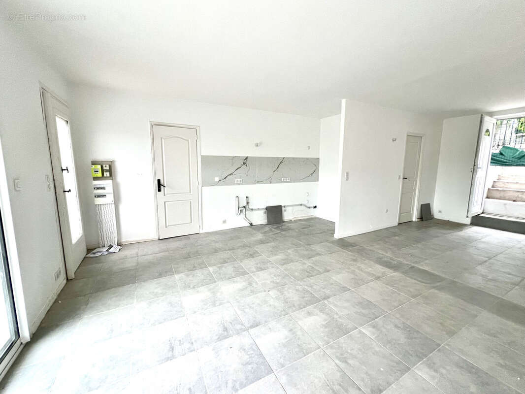 Appartement à LE CANNET