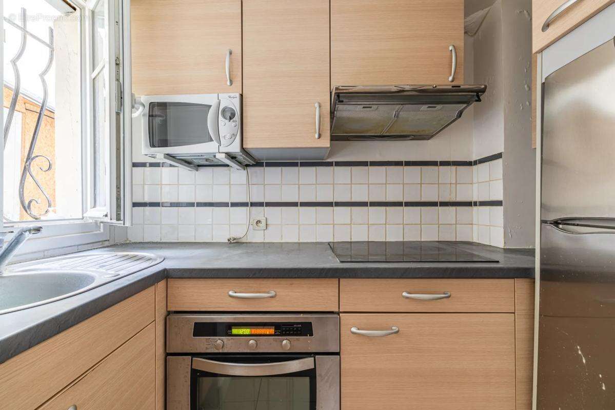 Appartement à PARIS-18E