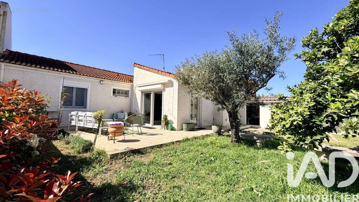 Photo 2 - Maison à PEYRESTORTES