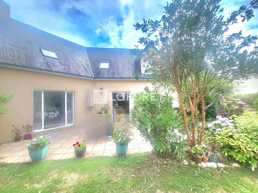 Maison familiale avec garage et  dépendance St Andre des Eaux - photo 11