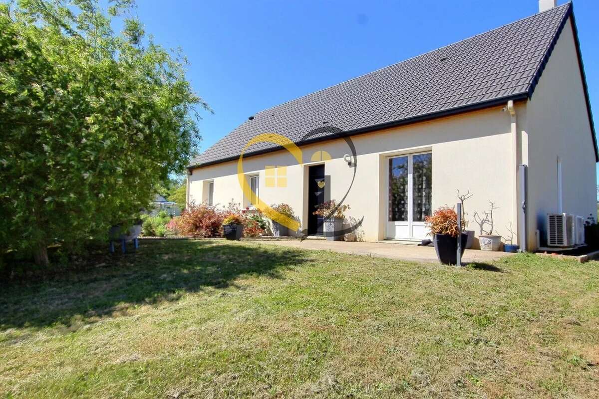 Maison à SAINT-MARTIN-D&#039;AUXIGNY