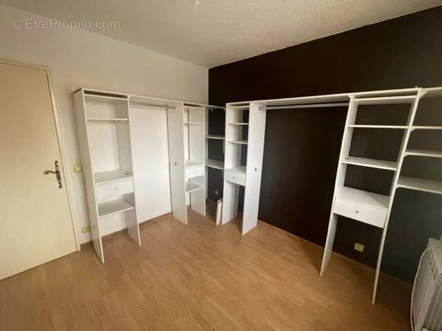Appartement à LA LONDE-LES-MAURES