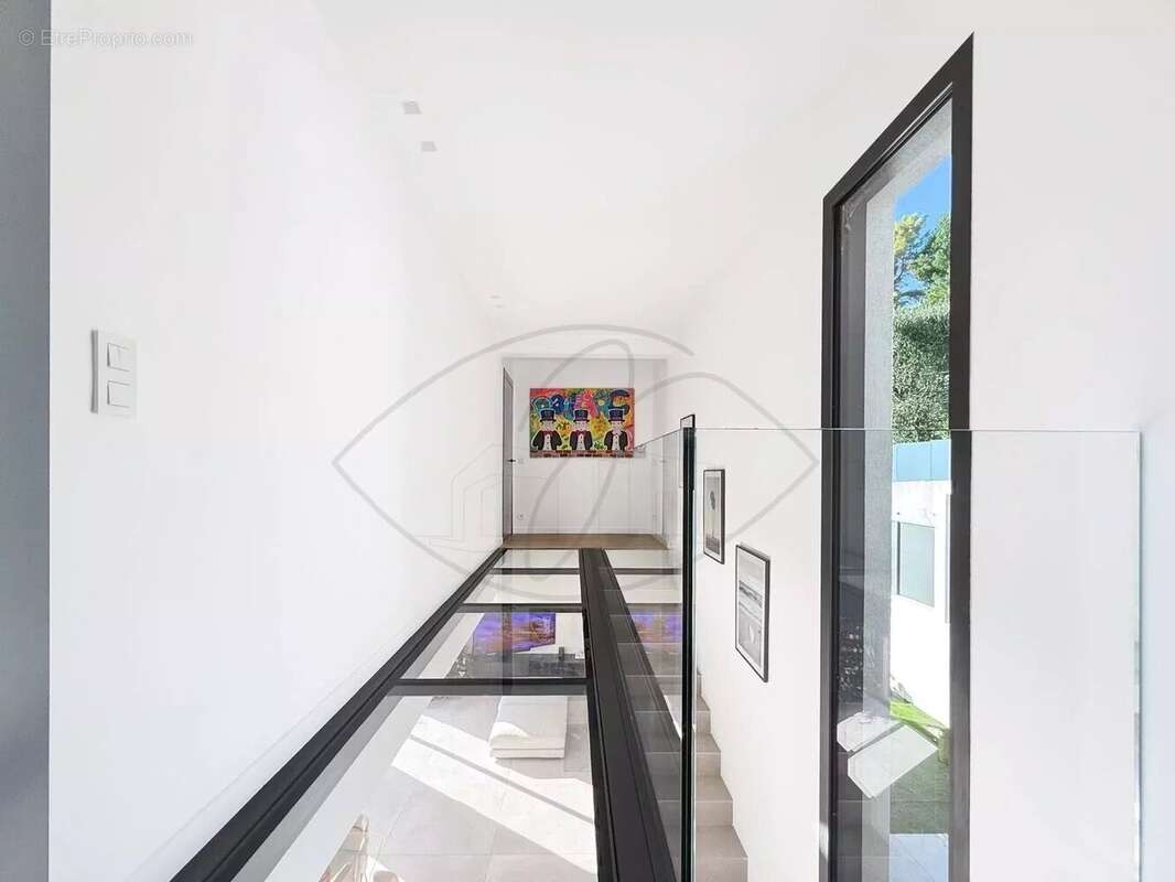 Appartement à FALICON