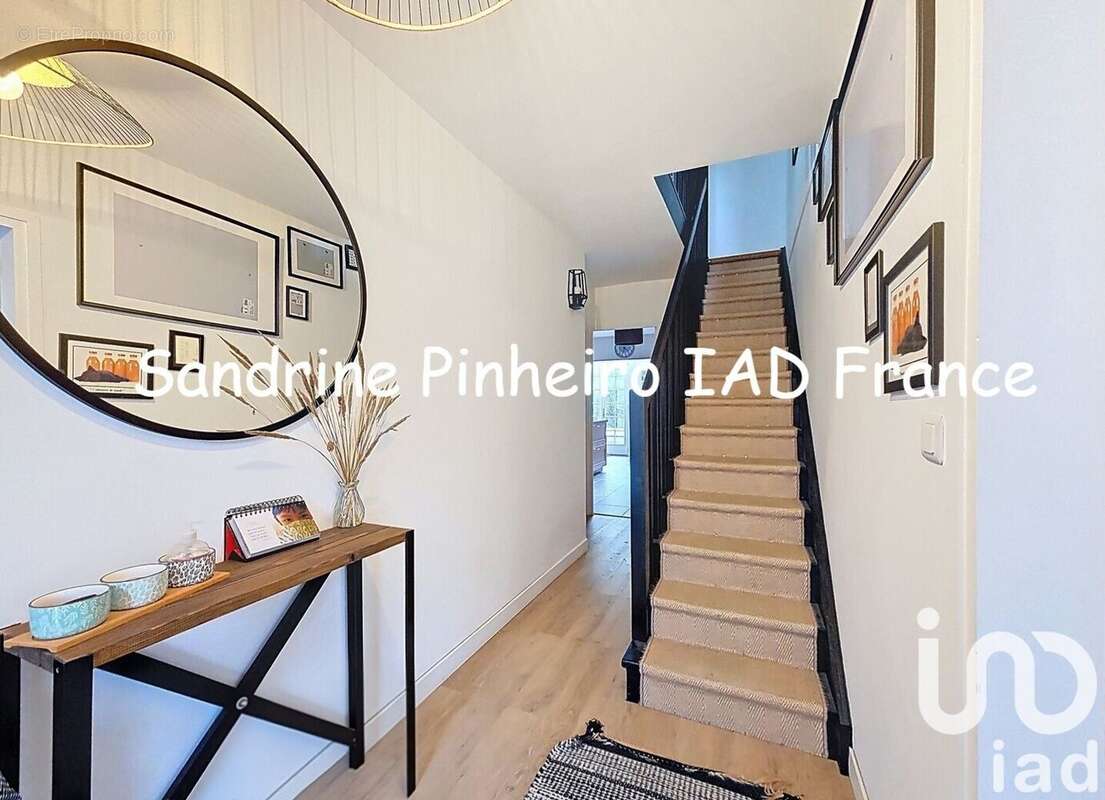 Photo 9 - Maison à BURES-SUR-YVETTE