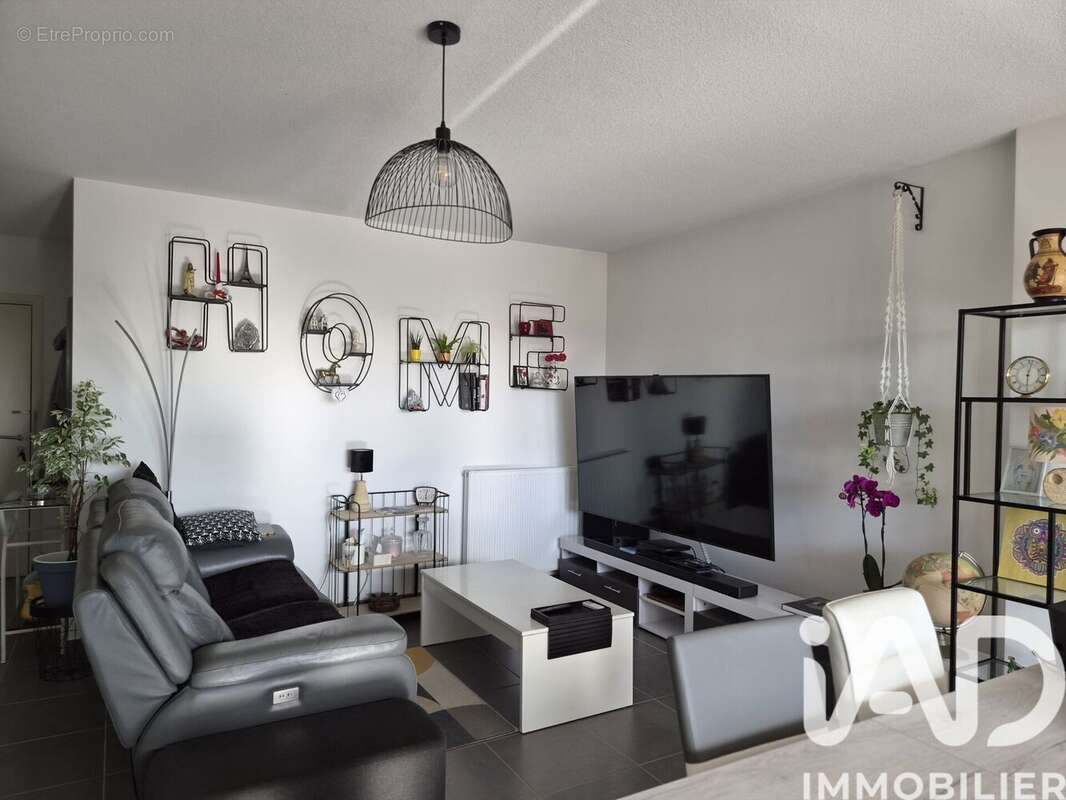 Photo 2 - Appartement à NIMES