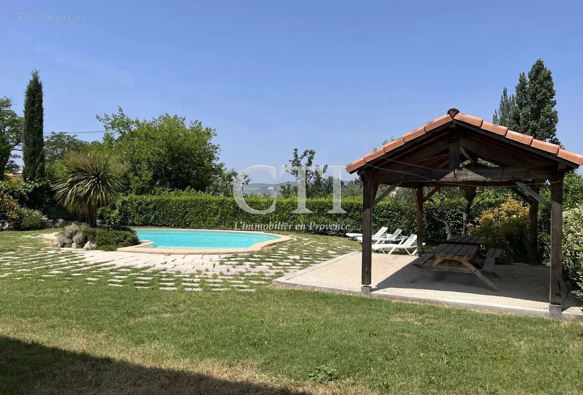 Maison à VAISON-LA-ROMAINE