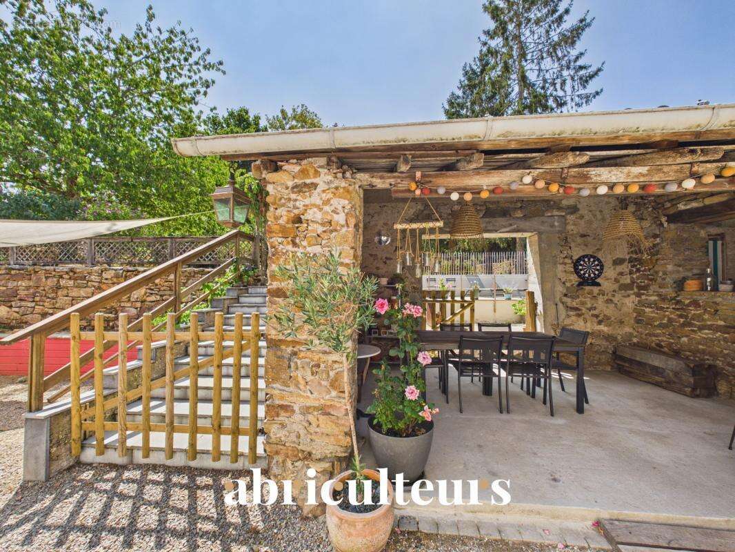 Maison ancienne de charme en parfait état en vente à La Martinière / Le Pellerin (44640) - photo 16