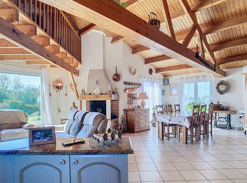 Maison à LE PERRIER