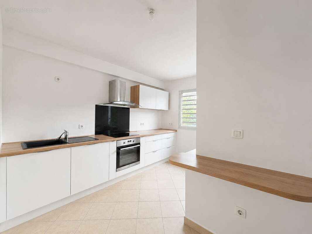 Appartement à LES ABYMES