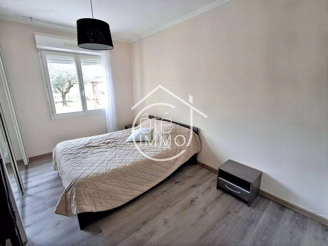 PRIGRONRIEUX: Maison beaux volumes de 122m² avec jardin - photo 8