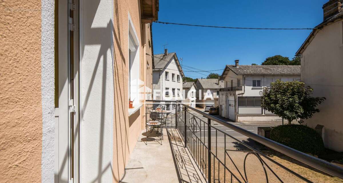 Maison à VILLEFRANCHE-DE-PANAT