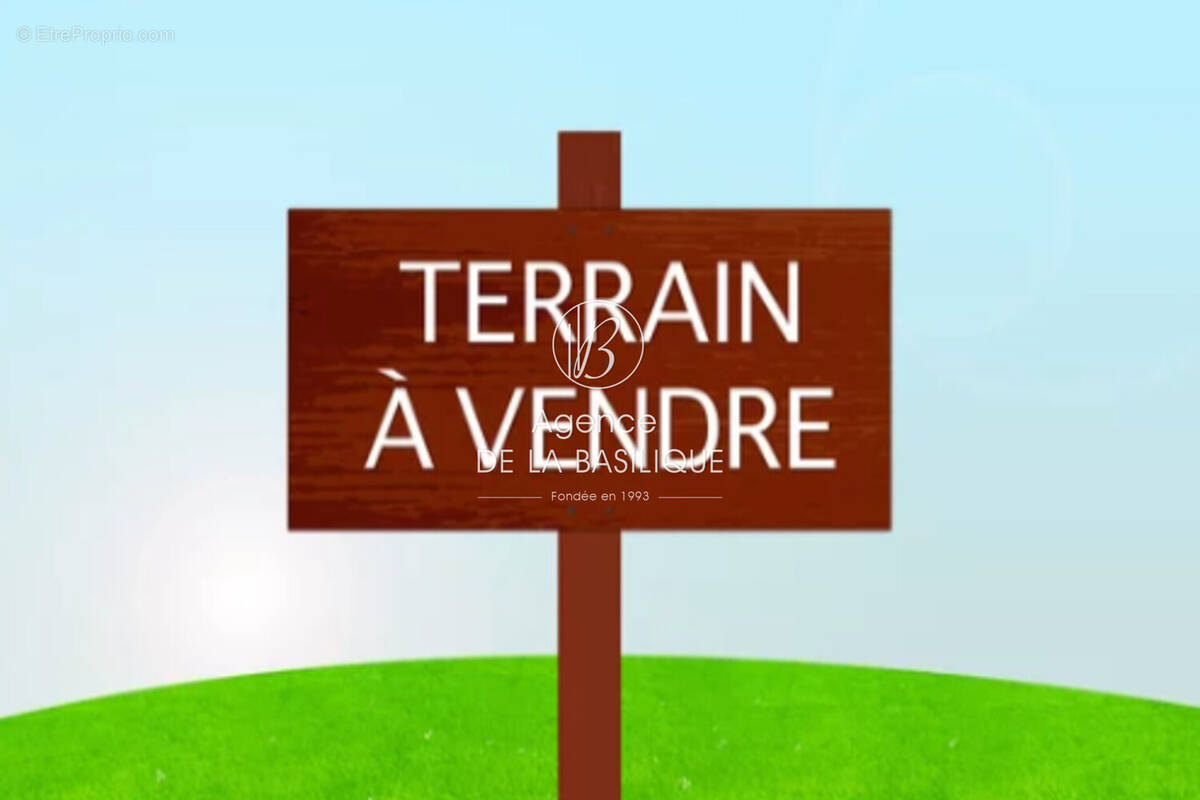 Terrain à BRUE-AURIAC