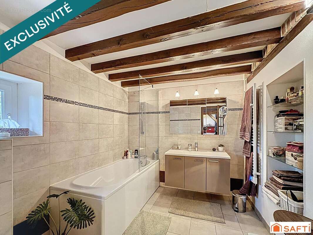 Maison 188 m² à Saint-Martin-D'ordon  - photo 7