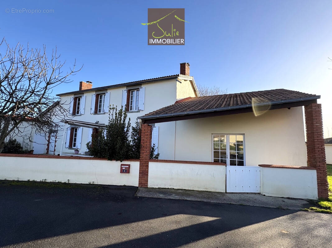 Maison à SAINT-ANDRE-SUR-SEVRE