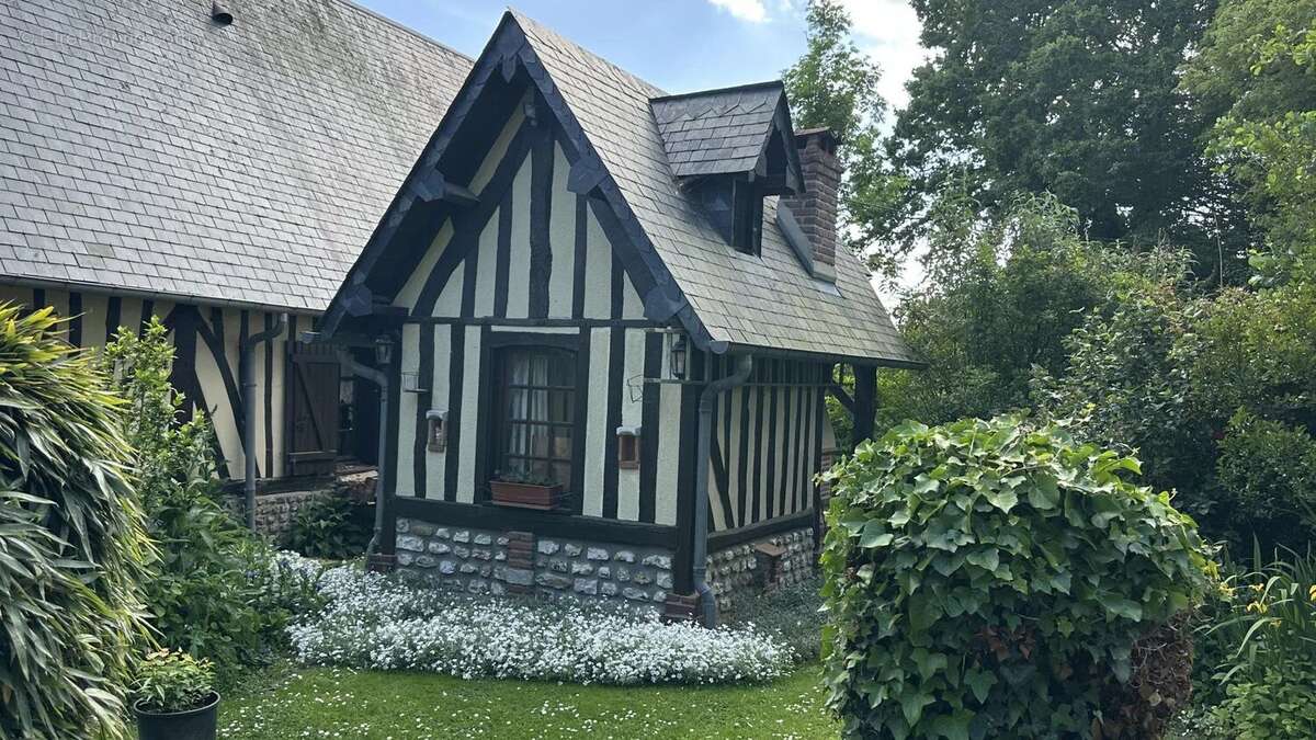 Maison à BERNAY