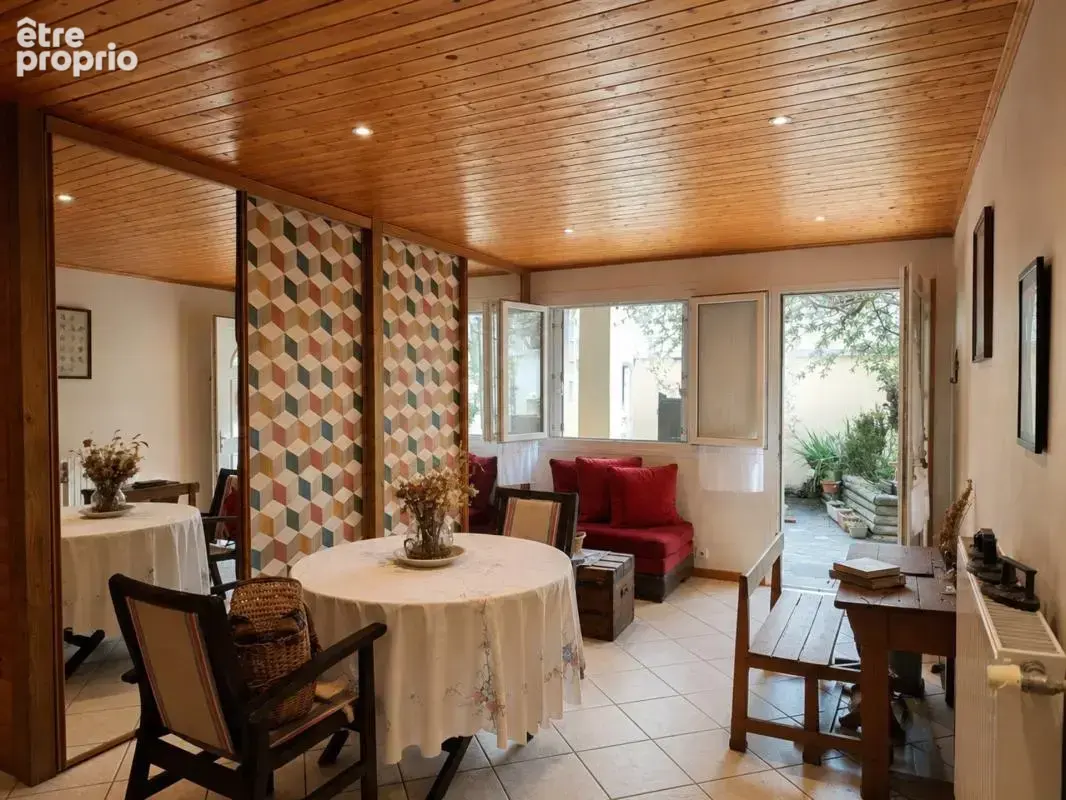 Maison de bourg avec terrasse et vue dégagée – Beaumont (63110) - photo 2