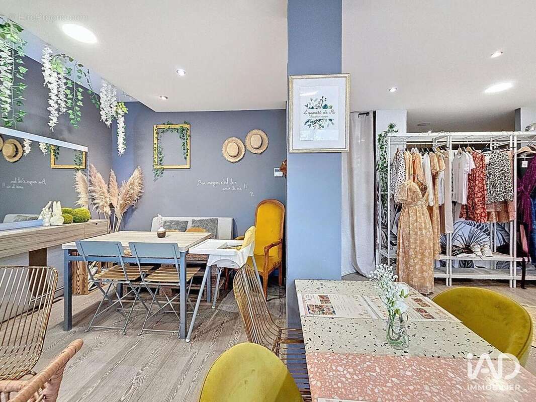 Photo 9 - Commerce à BONNE