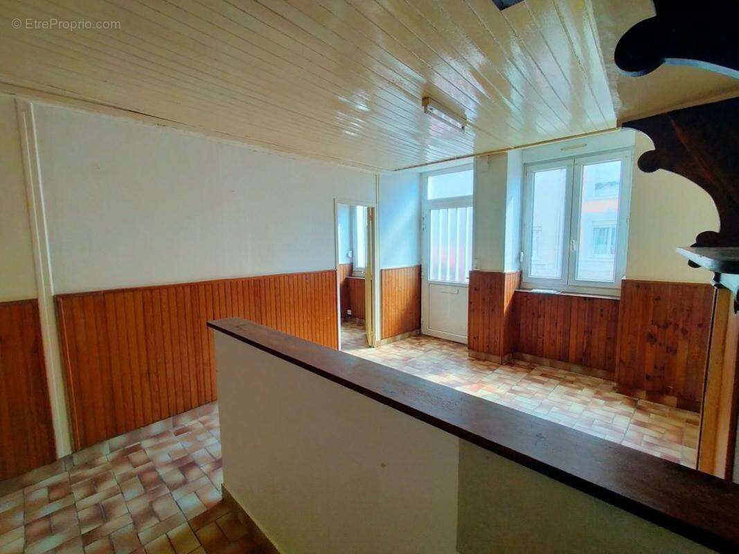 Maison à VILLAINES-LA-JUHEL