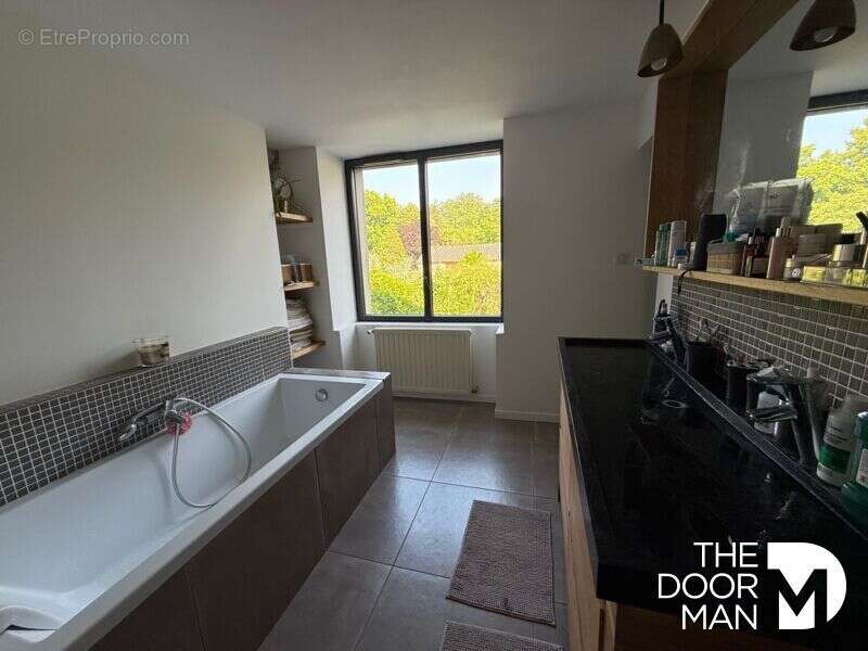 Maison à SAINT-GELAIS