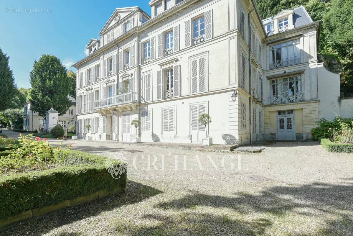 Appartement à SAINT-GERMAIN-EN-LAYE