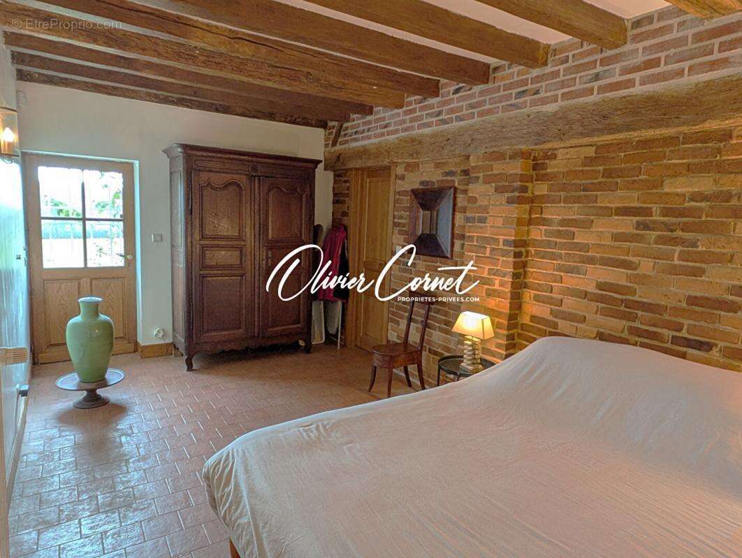 Maison à SAINT-DENIS-D'AUTHOU