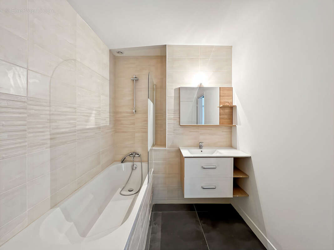 Maison  - Mantes La Ville - 150m² - photo 7