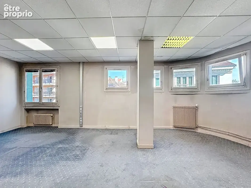 Secteur préfecture 84 m² à réinventer selon vos envies - photo 8
