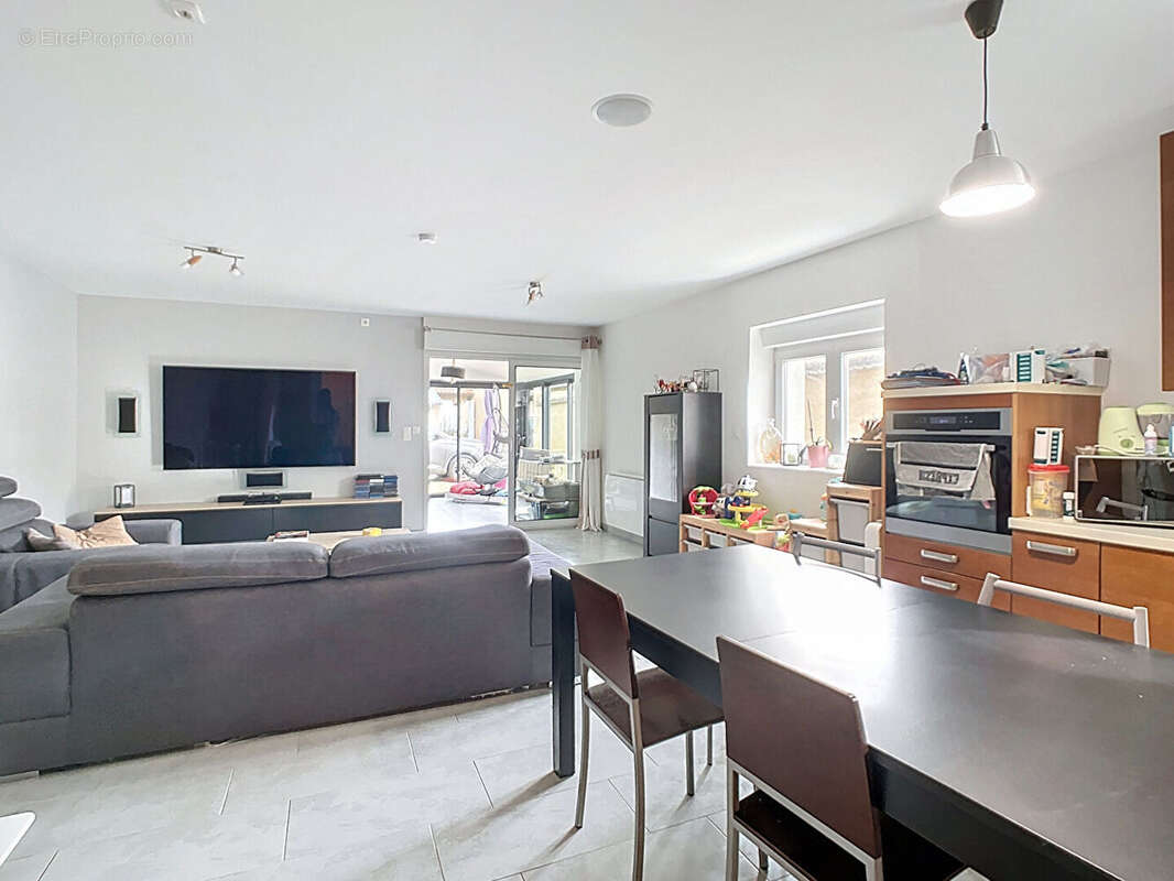 Maison 5 pièce(s) 115 m2 - photo 3