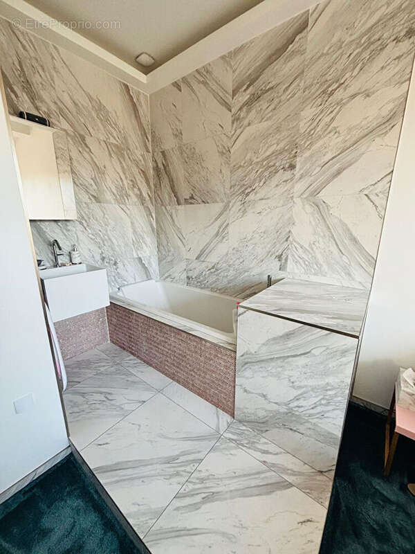 Appartement à SURESNES