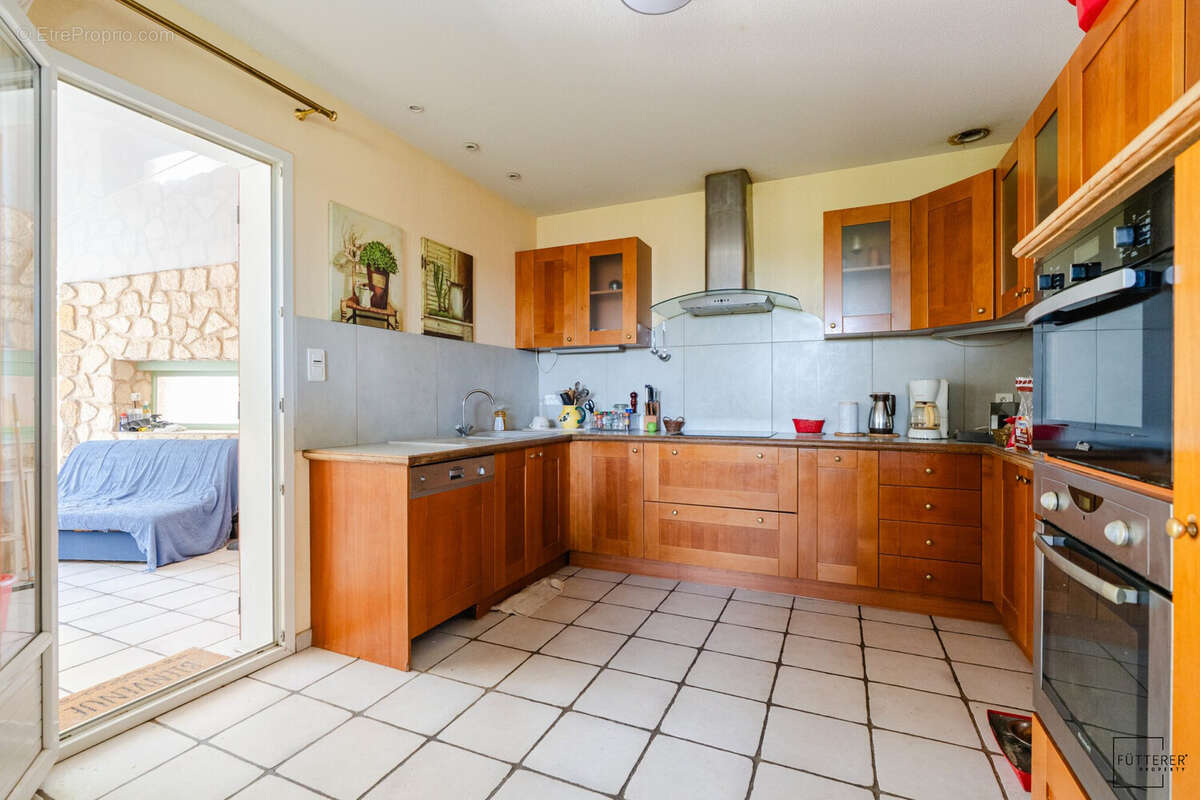 Maison 168 m² à Salles-D'aude  - photo 4
