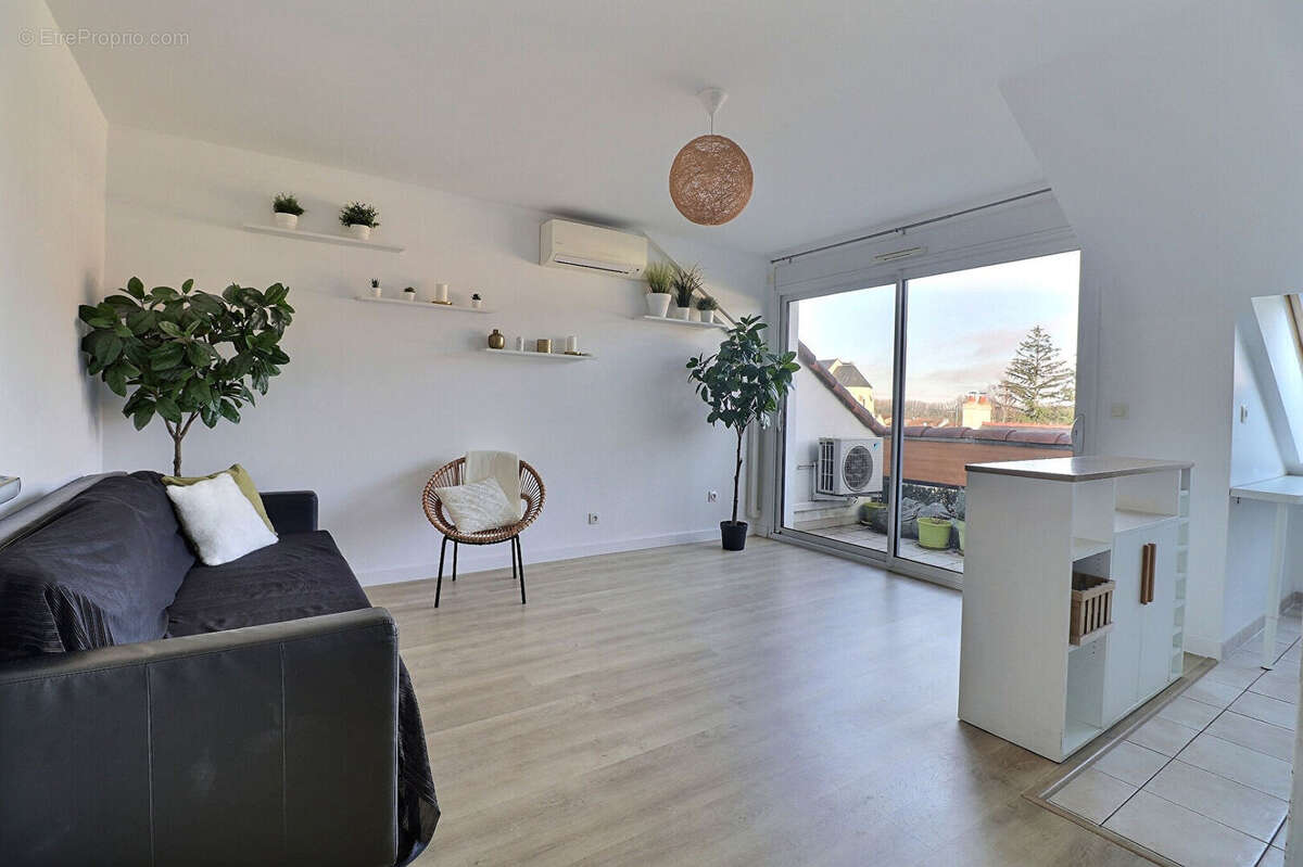 Appartement à SAINT-SEBASTIEN-SUR-LOIRE