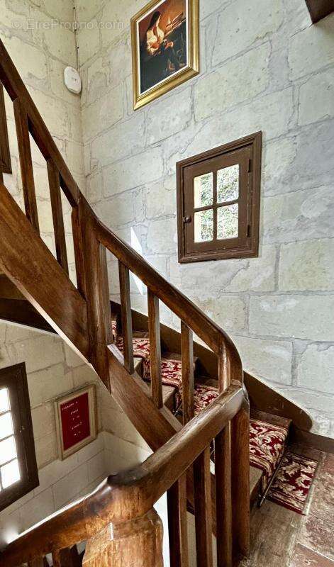 Charmant Manoir-hôtel à vendre à Beaumont-en Véron - photo 2