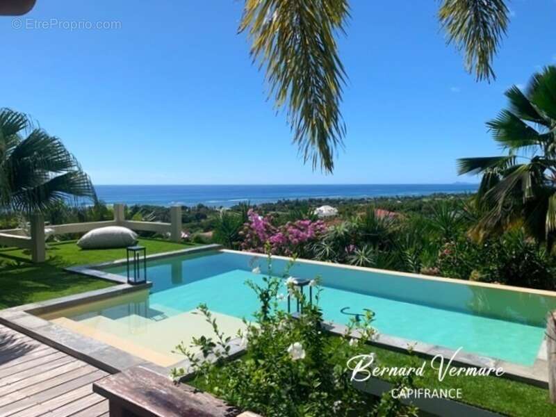 Maison à GRAND-BOURG