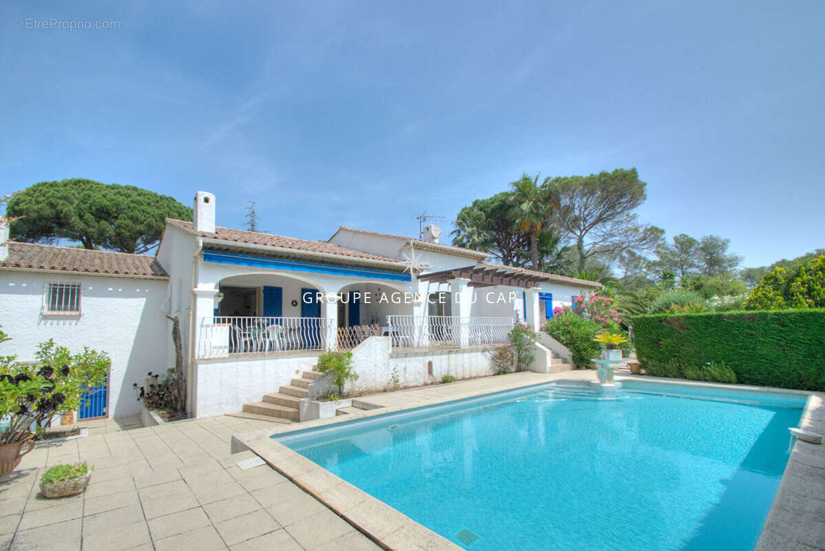 Valescure les golfs villa 5 pieces de plain pied avec piscine - photo 2