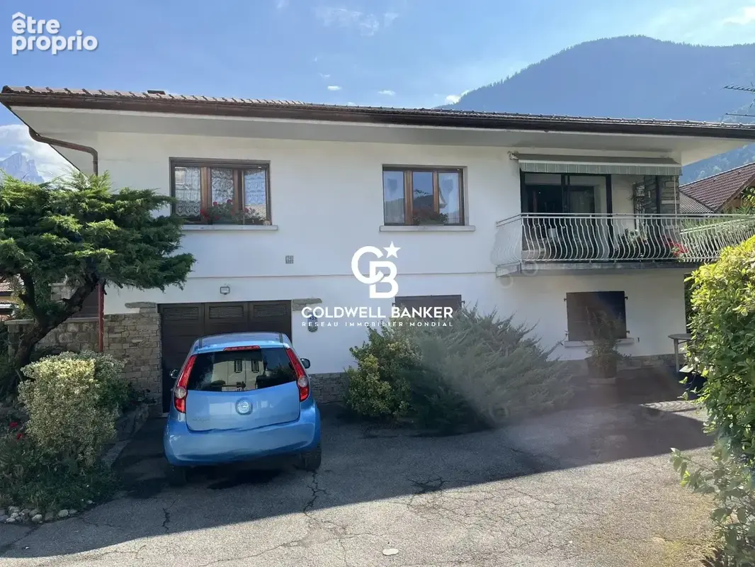 MAISON - PASSY (Haute-Savoie) - 236 m² - 5 CHAMBRES - photo 1