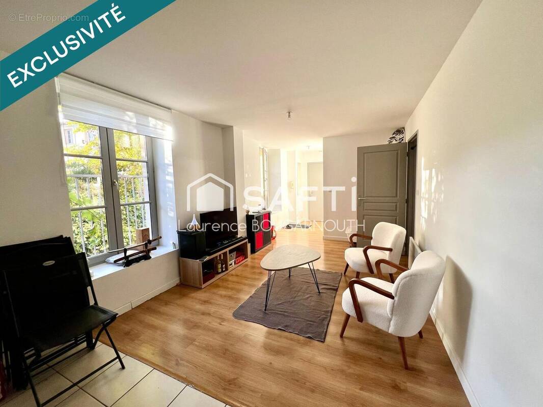 Photo 1 - Appartement à ROQUEMAURE
