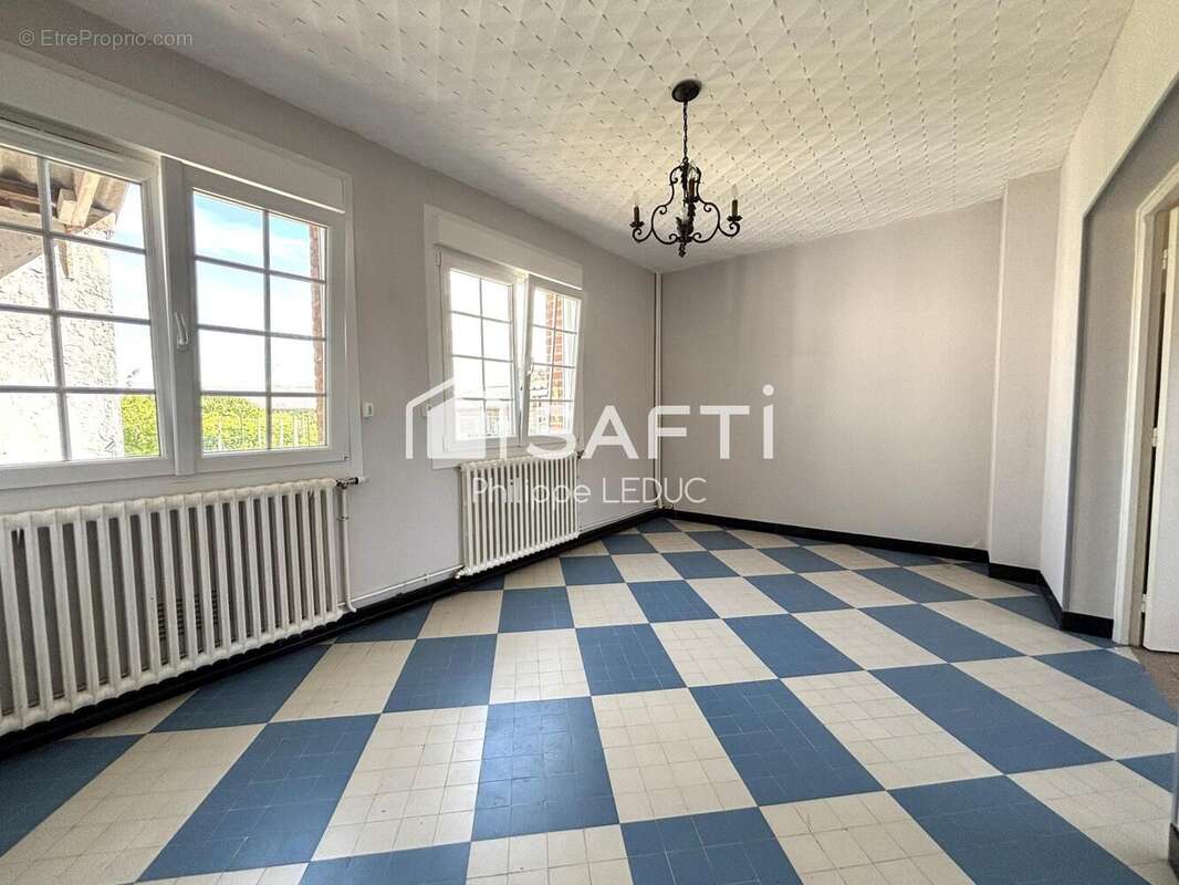 Photo 2 - Maison à RAILLENCOURT-SAINTE-OLLE