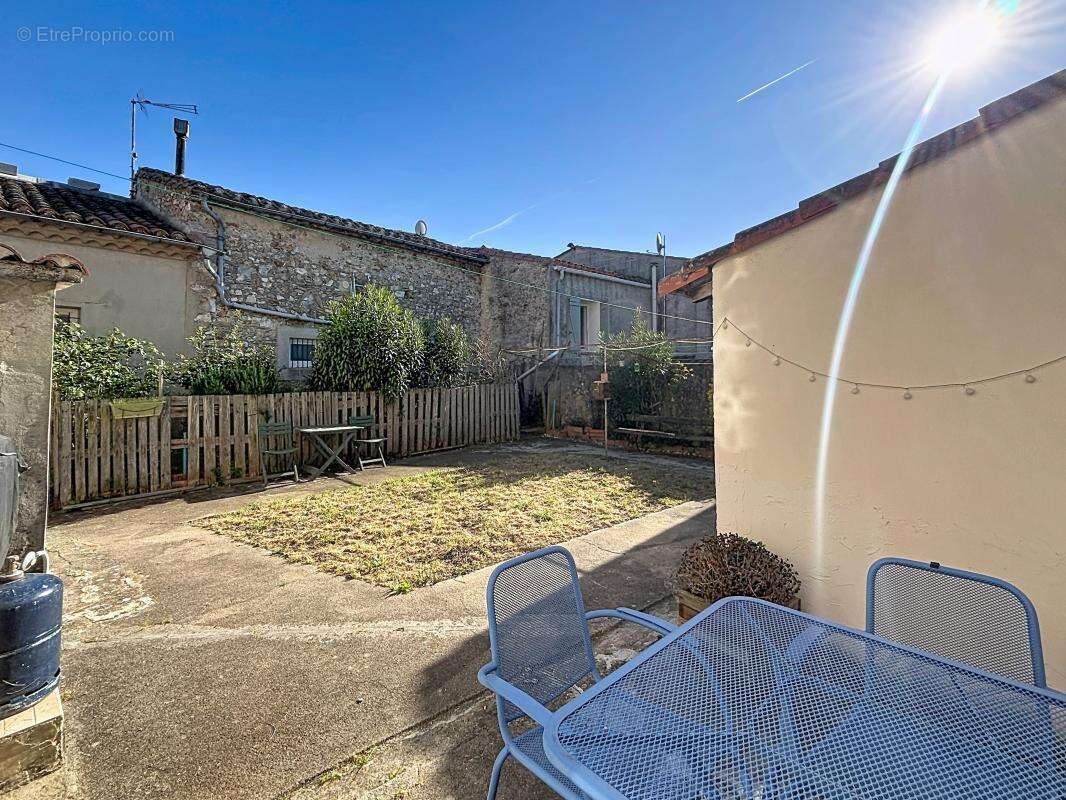 Maison à CENNE-MONESTIES