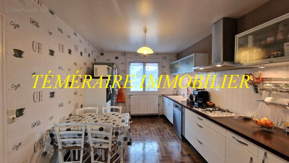 Maison à CHAMPAGNOLE