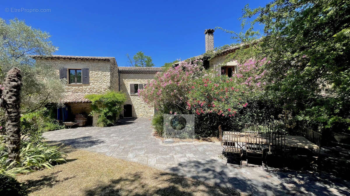 Maison à CLIOUSCLAT