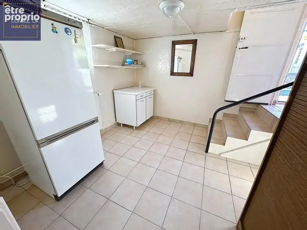 Maison, 7 pièces, 3ch, Pierre Bénite, jardin, vue dégagée, garage - photo 15