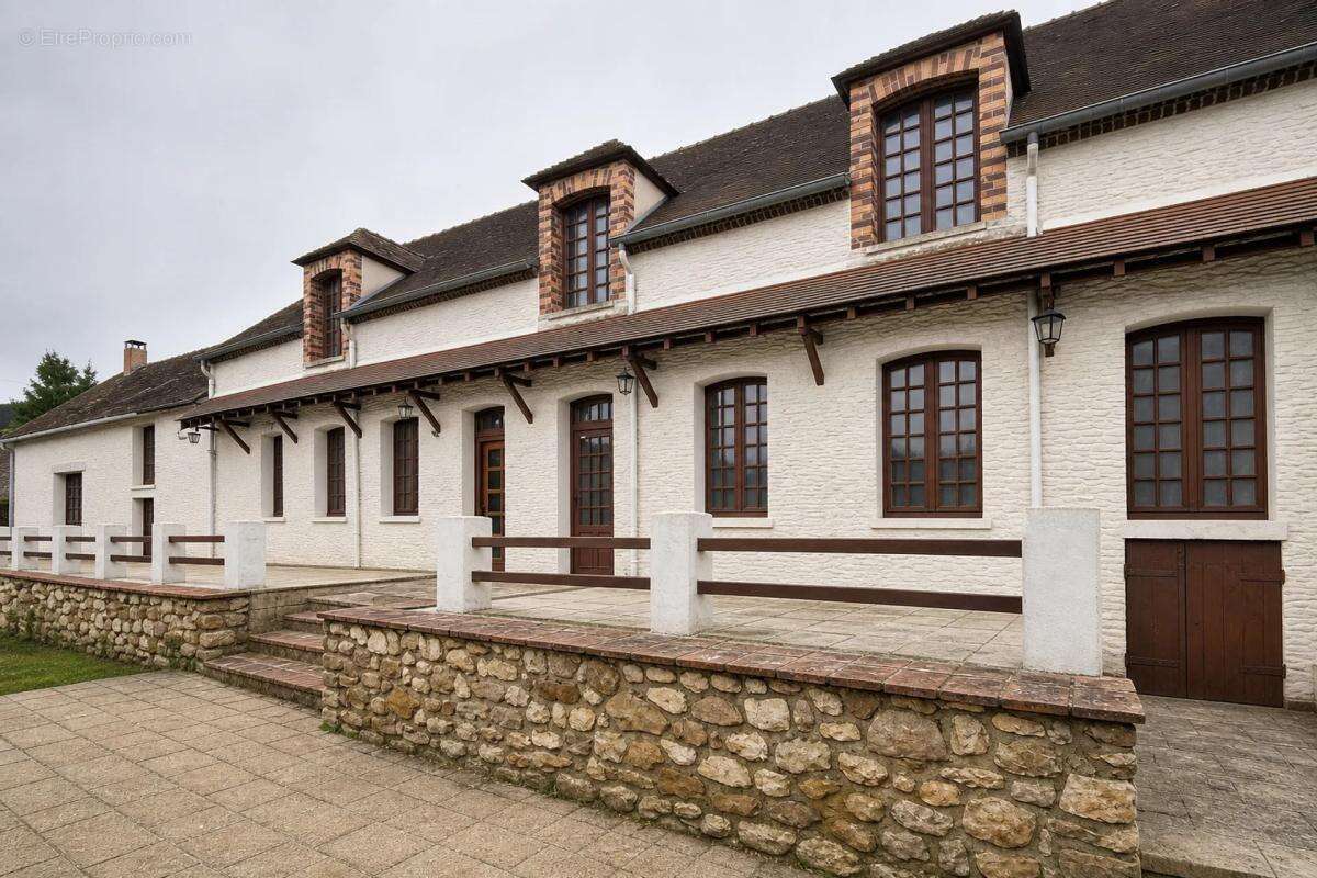 Maison à MELZ-SUR-SEINE