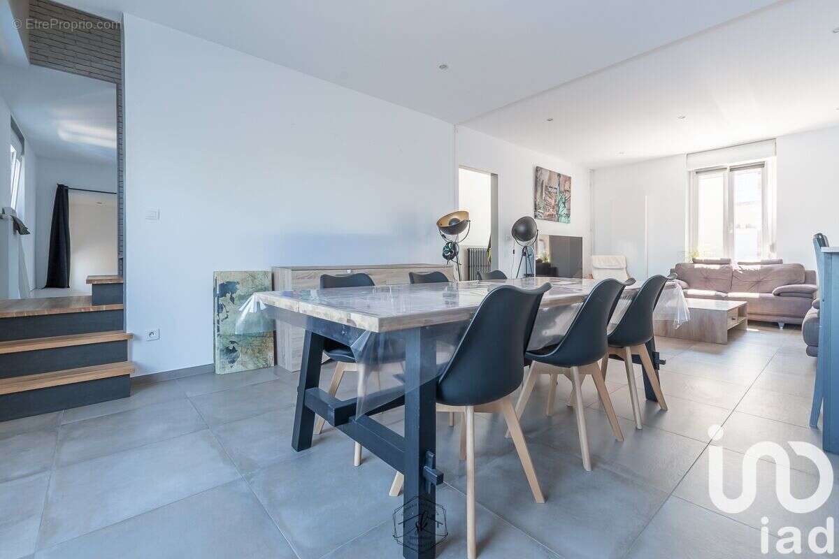 Photo 5 - Maison à MONTOIS-LA-MONTAGNE