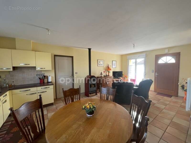 Maison à CHATEAUPONSAC