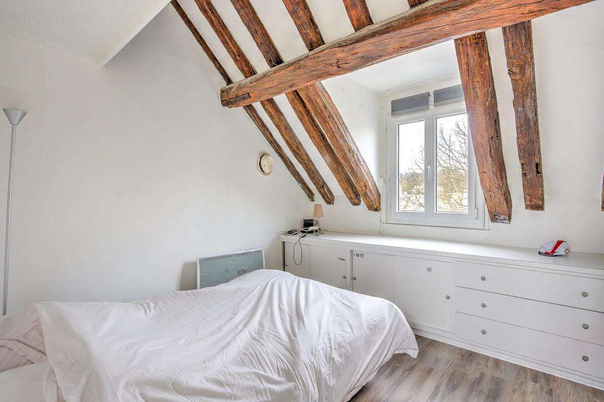 Maison à LE PLESSIS-ROBINSON